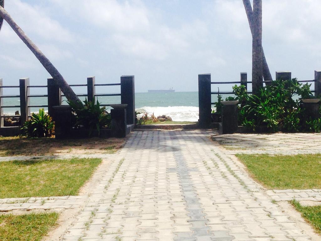 Rainbow Beach Hotel Hikkaduwa Exterior photo